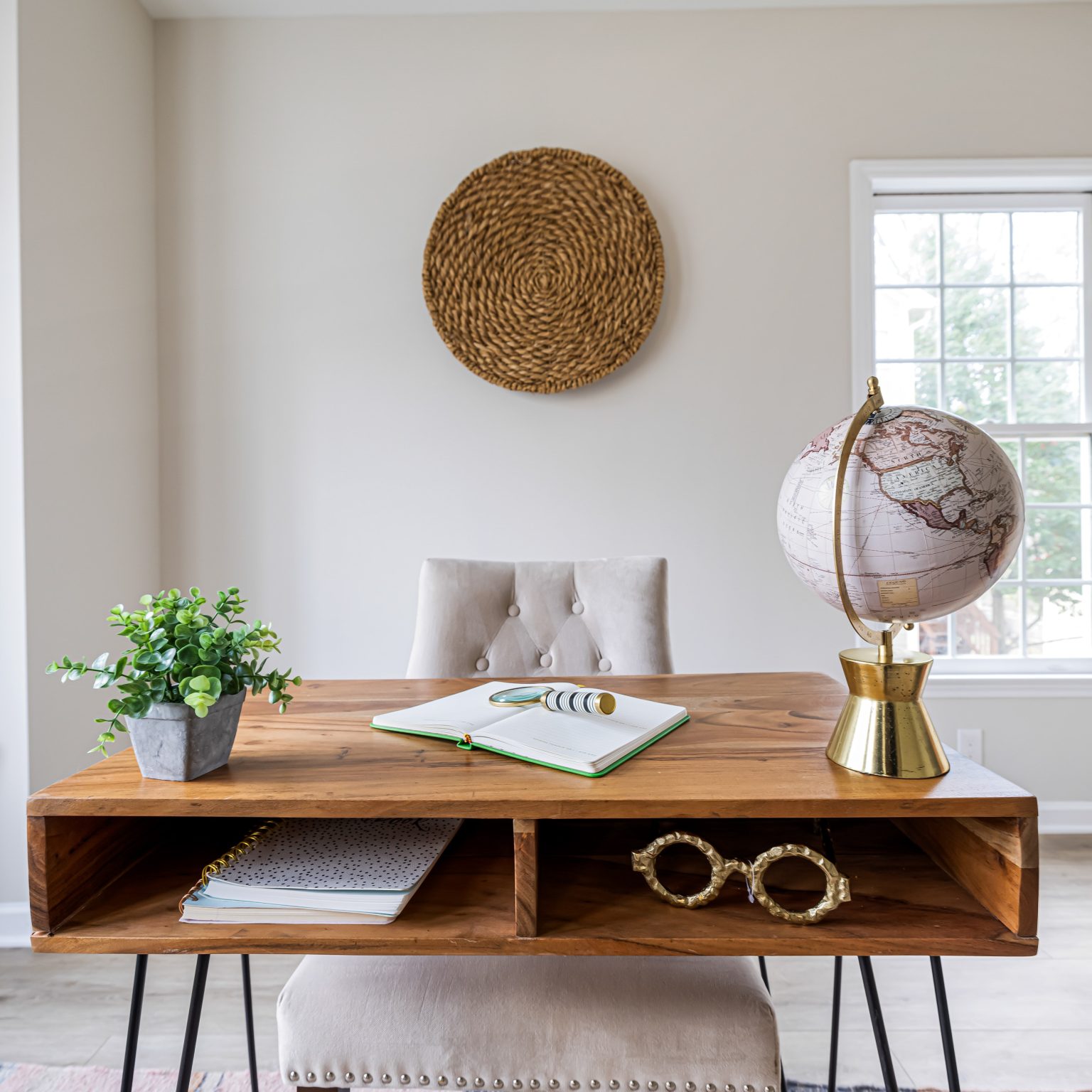 How to Determine the Value of a Crystal Chandelier A Comprehensive Guide Myguidinglight